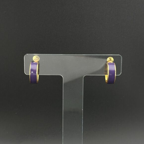 Vintage Sarah Coventry Gold Tone Purple Enamel Hoop Clip On Earrings 3/4" - Picture 2 of 11